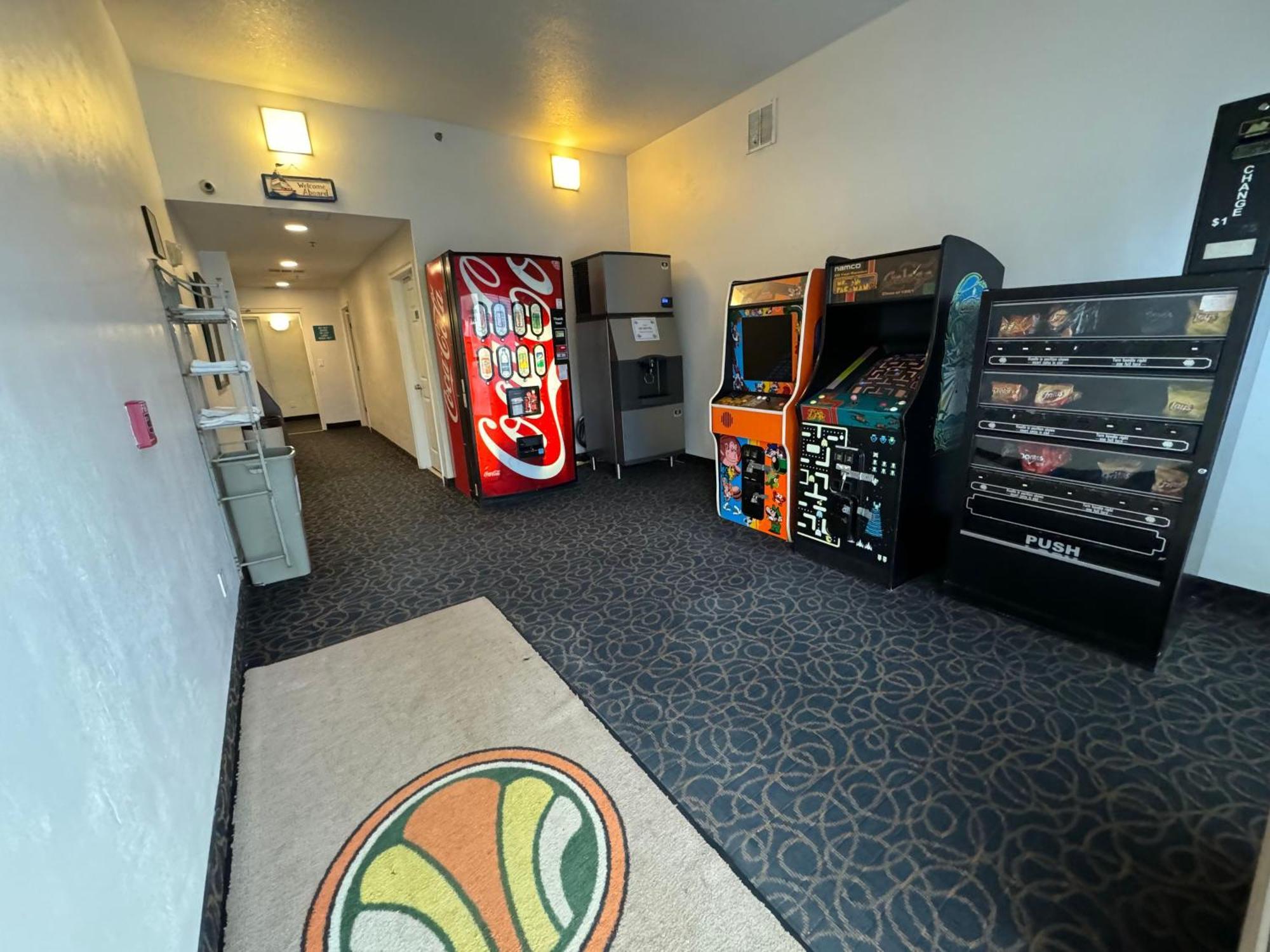Emerald Shores Hotel - Daytona Beach Bagian luar foto