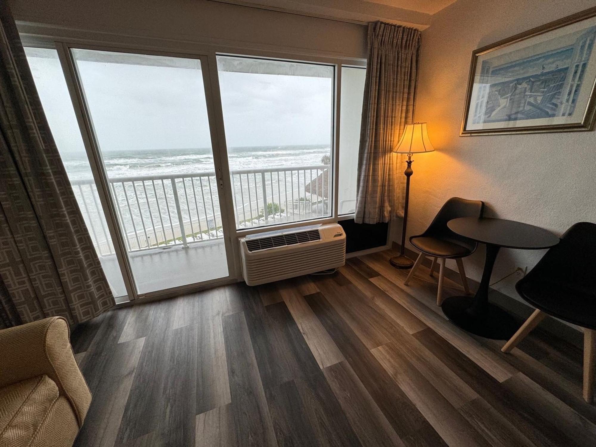 Emerald Shores Hotel - Daytona Beach Bagian luar foto